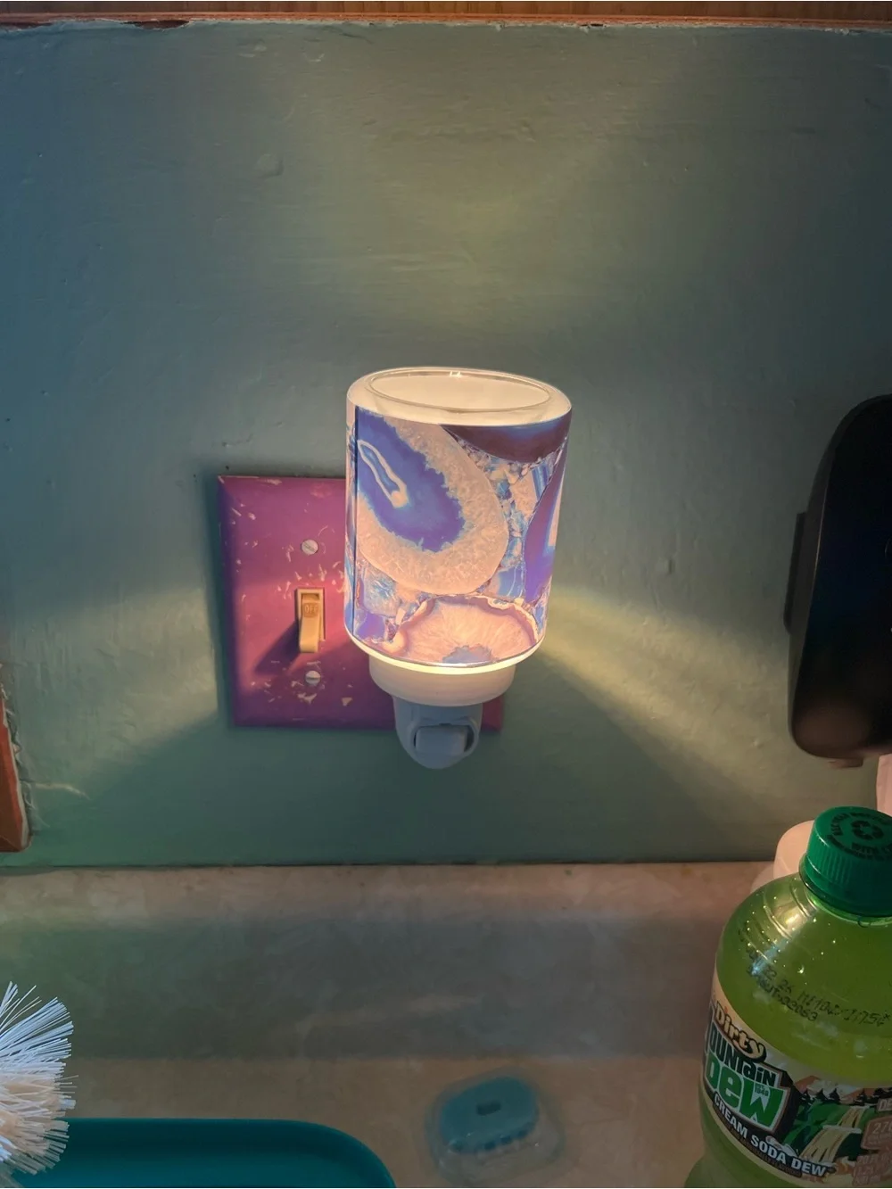 Blue Agate Pattern Plug-In Night Light - Unbranded plus 2 wax melts